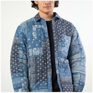 URBAN OUTFITTERS - BDG Blue bandana quilted shirt jacket Men’s Large